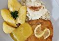 Gekookte Aardappelen, Bloemkool met Saus, Varkens schnitzel met Kerriesaus