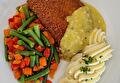 Aardappelpuree, Mexicaanse Groente, Kip Cordon Blue en Kerriesaus