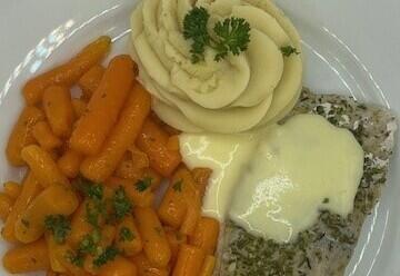 Aardappelpuree, Wortelen, Gebakken Kabeljauw en Citroen/Botersaus