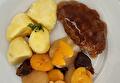 Gekookte Aardappelen, Tutti Frutti, Champignonburger en Braadjus