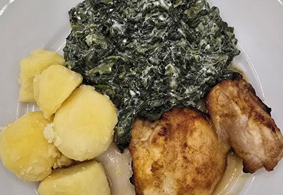 Gekookte Aardappelen, Snijbiet a la Crème, Kipdijvlees en Braadjus