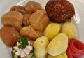 Gekookte Aardappelen, Stoofappeltjes, Gehaktbal en Braadjus
