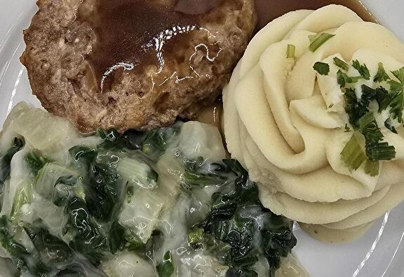 Aardappelpuree, Paksoi a la Crème, Rollade Metschijf en Braadjus