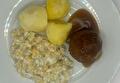 Gekookte Aardappelen, Koolraap met Saus, Gehaktbal en Braadjus